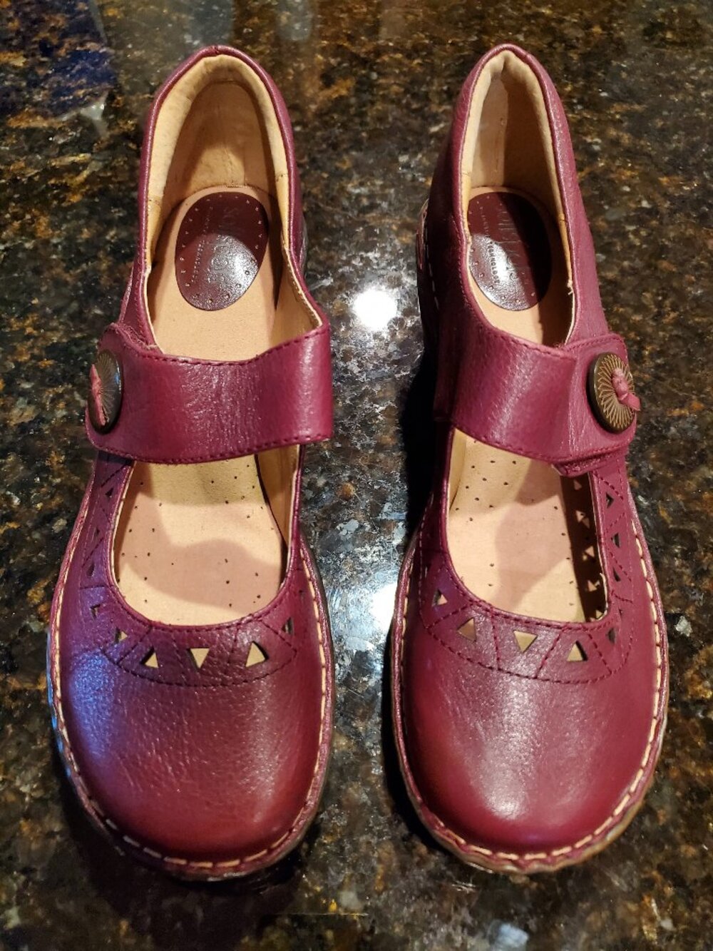 Softspots Leather Velcro Closure Cut Outs 2 inch heels Size 10M Red Mules